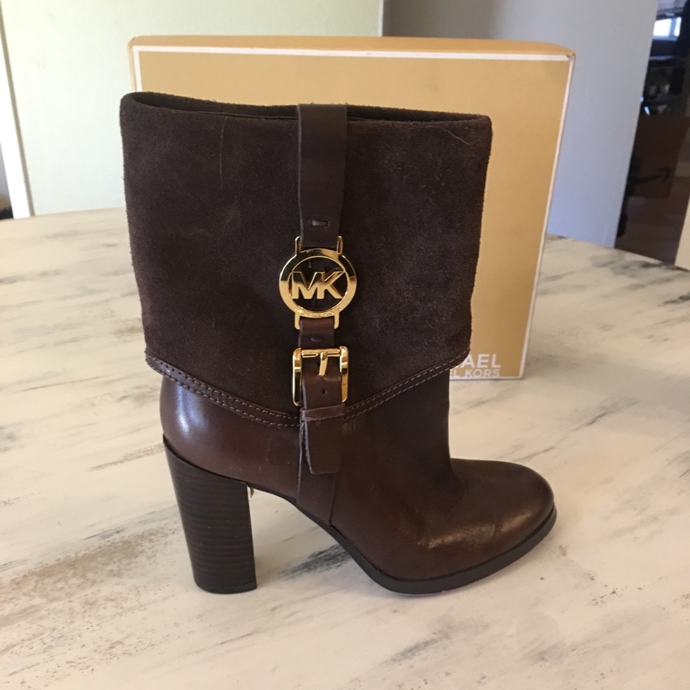 Michael Kors brown heeled boot size 6
